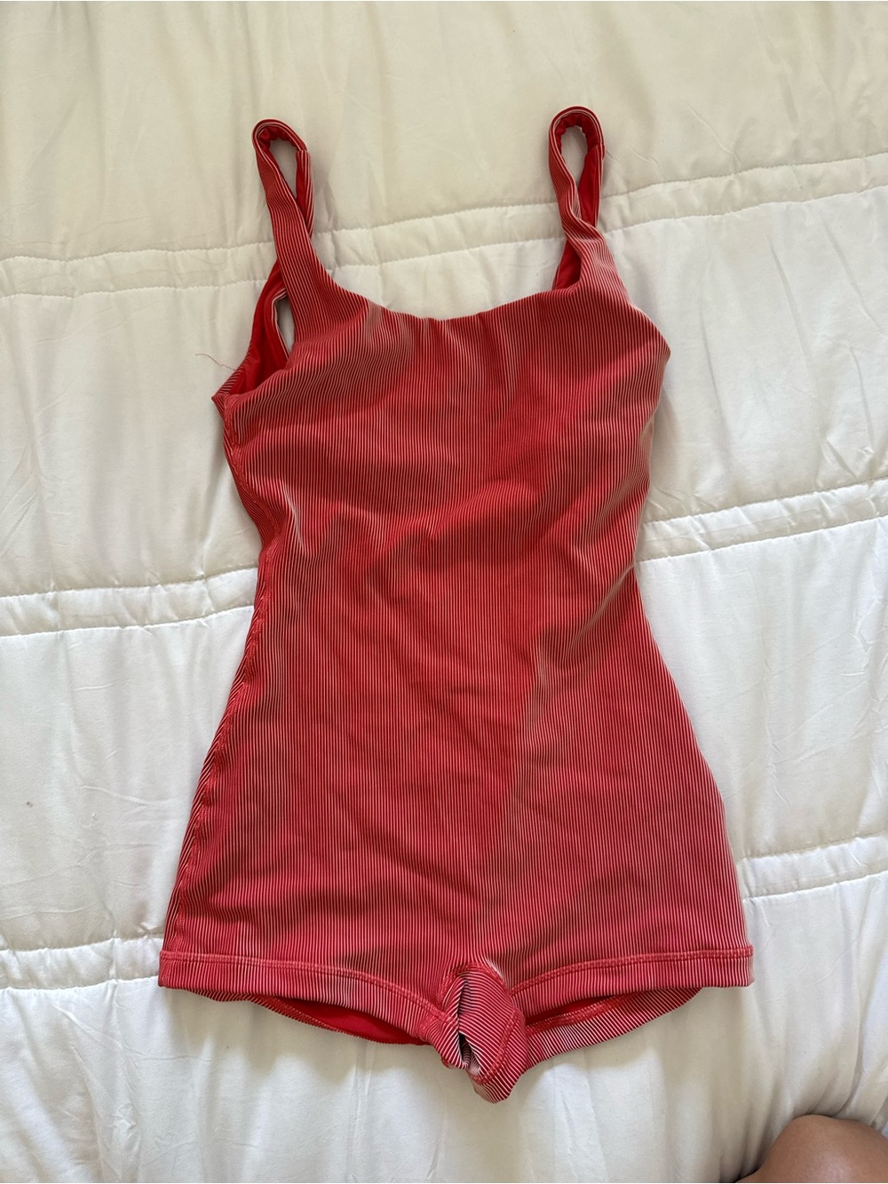 Zulu and zephyr surf onesie size 4 in chili